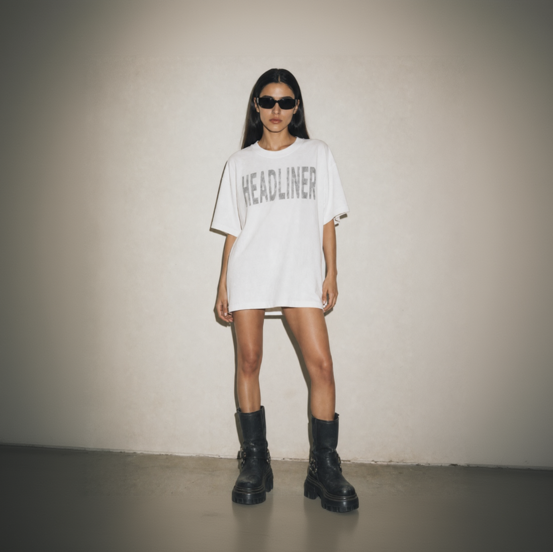 'HEADLINER' TEE