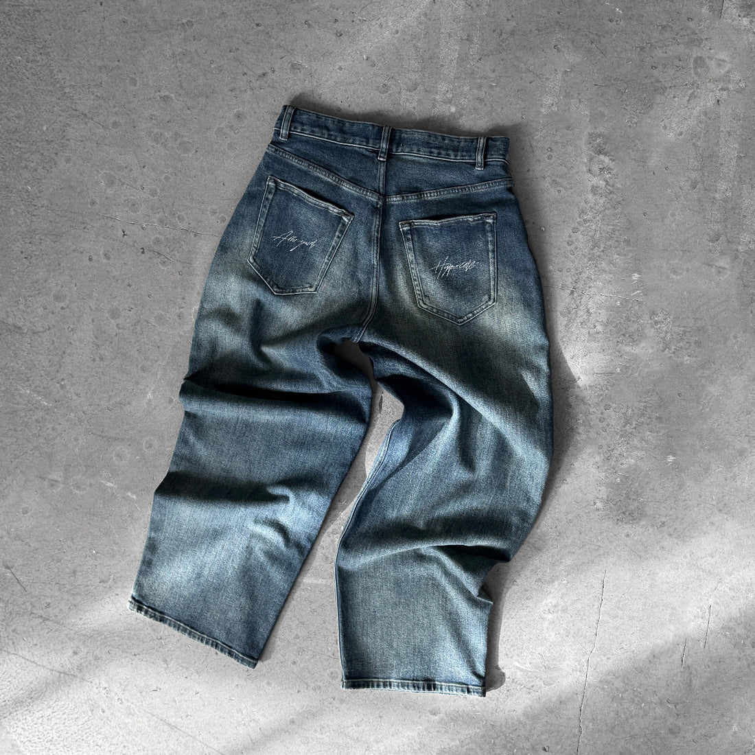 ARROGANT HYPOCRITE BAGGY JEANS