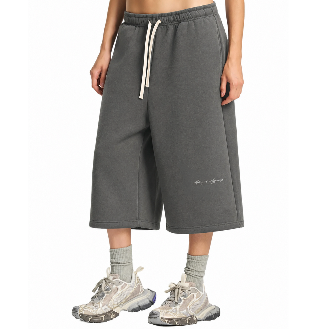 3 QUARTER SWEATPANTS
