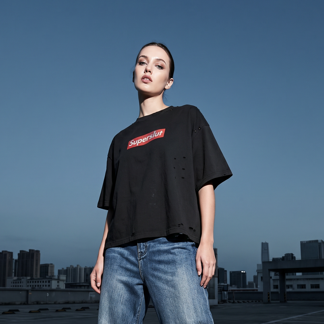 'SUPERSLUT' TEE